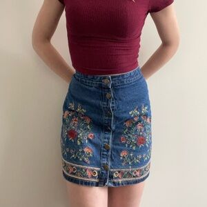 Beautiful jeans mini skirt with stitching details